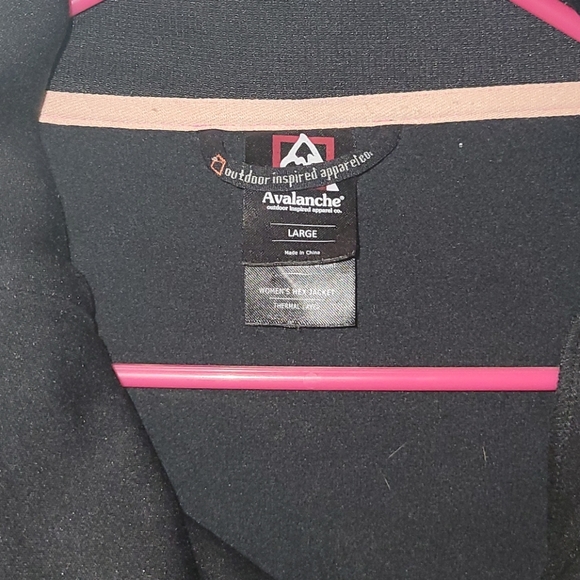 Avalanche jacket Size L - Picture 2 of 7